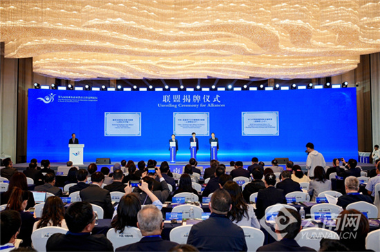 738b8275-1950-4aeb-9956-49c4ee20e5bd.jpg